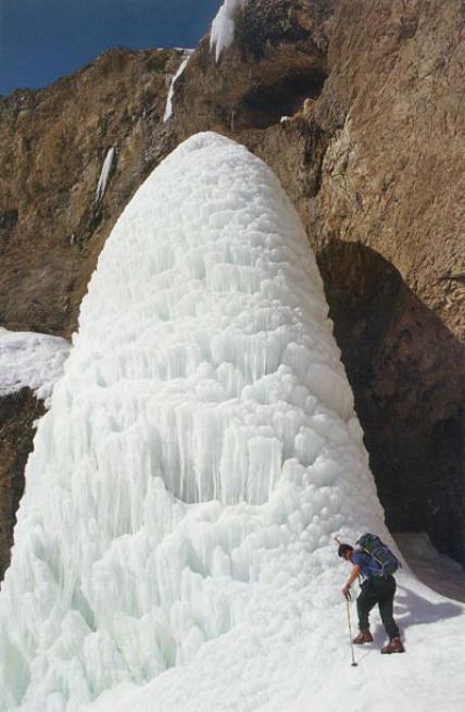 Photo: عکس آبشار سنگان ( آبشار یخزده سنگان )