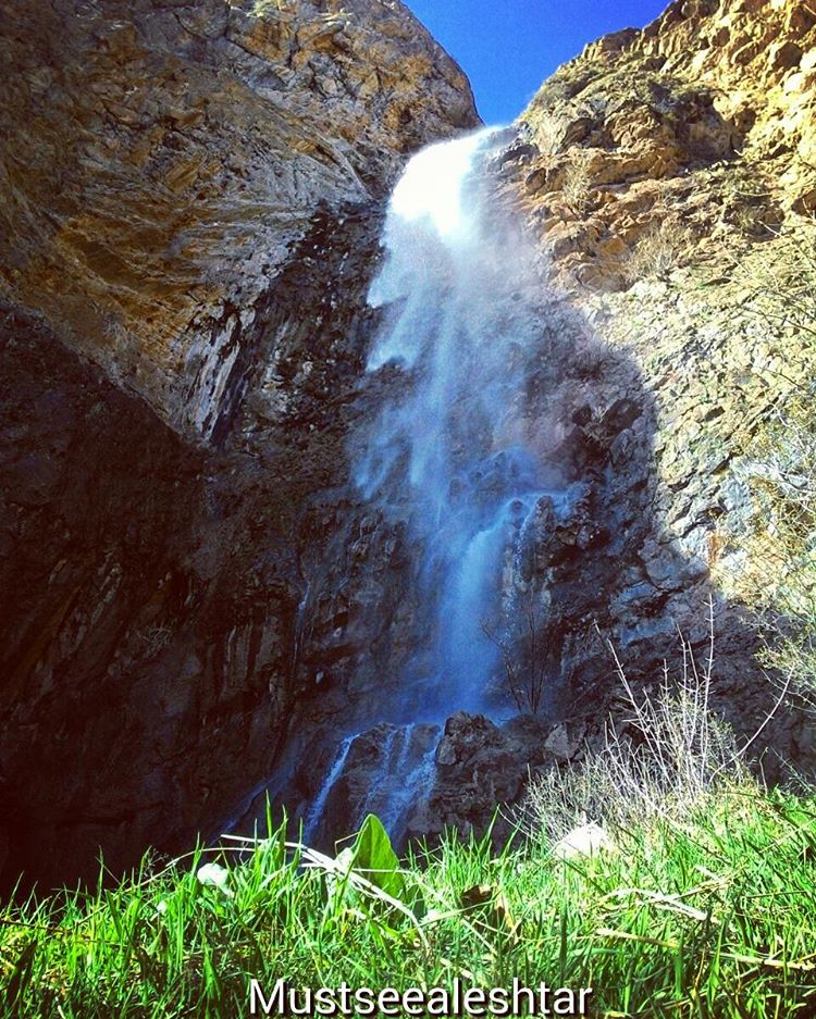 Photo: عکس آبشار دامنه کوه الشتر ، لرستان