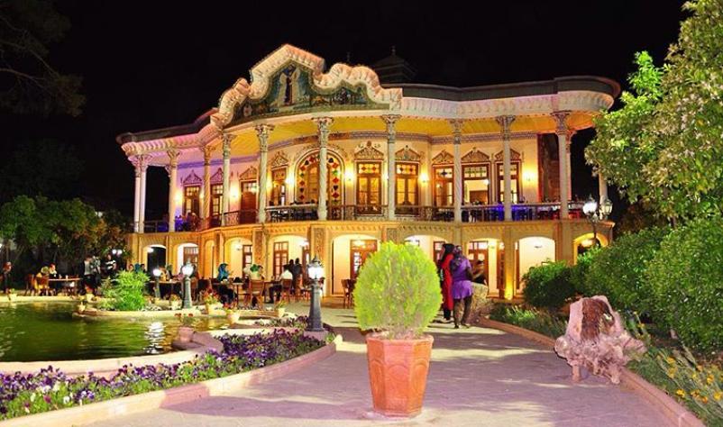 Photo: نمایی زیبا از باغ و عمارت تاریخی شاپوري شيراز