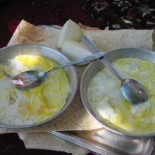 صبحانه مشتی نزدیک دریاچه مریوان