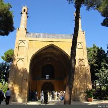 عکس بسیار زیبا از مناره جنبان اصفهان