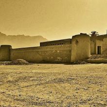 عکسی از قلعه کلات اهرم ، تنگستان ، بوشهر