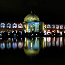 Naqsh e Jahan Square night , Sheikh Lotfollah Mosque