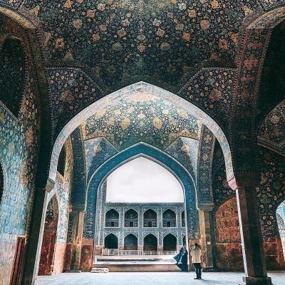 image of Facinating iranian islamic architecture of Shah Mosque to visit while traveling to Isfahan in Iran