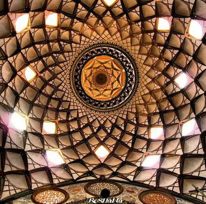سقف زیبای خانه بروجردی ها - کاشان Borujerdi house - kashan - iran