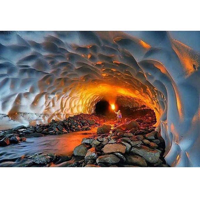 غار یخی چَما در استان چهارمحال و بختياري  Ice cave in iran