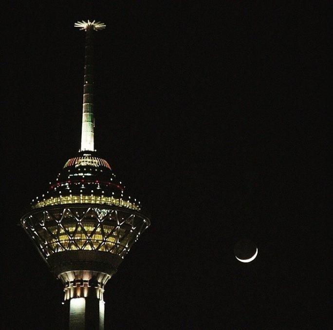شب زیبا با برج میلاد ، تهران