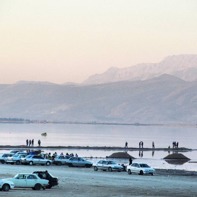 Photo: عکسی از دریاچه ی زیبای مهارلو،شیراز
