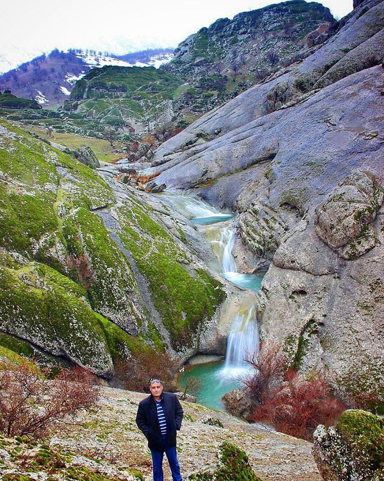 عکس زیبا از آبشار و حوضچه پلکانی تنگ زیبای پیاژه،خرم آباد_الشتر