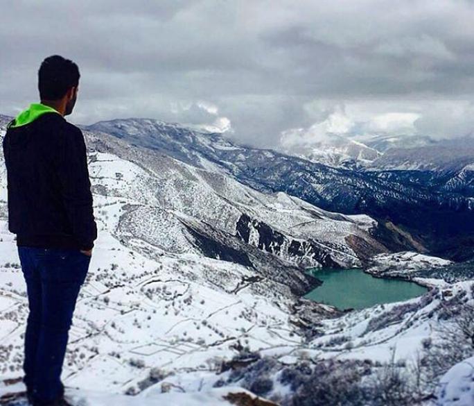 Photo: عکسی از دریاچه ی ولشت روی کوه های پوشیده از برف،کلاردشت،مازندران