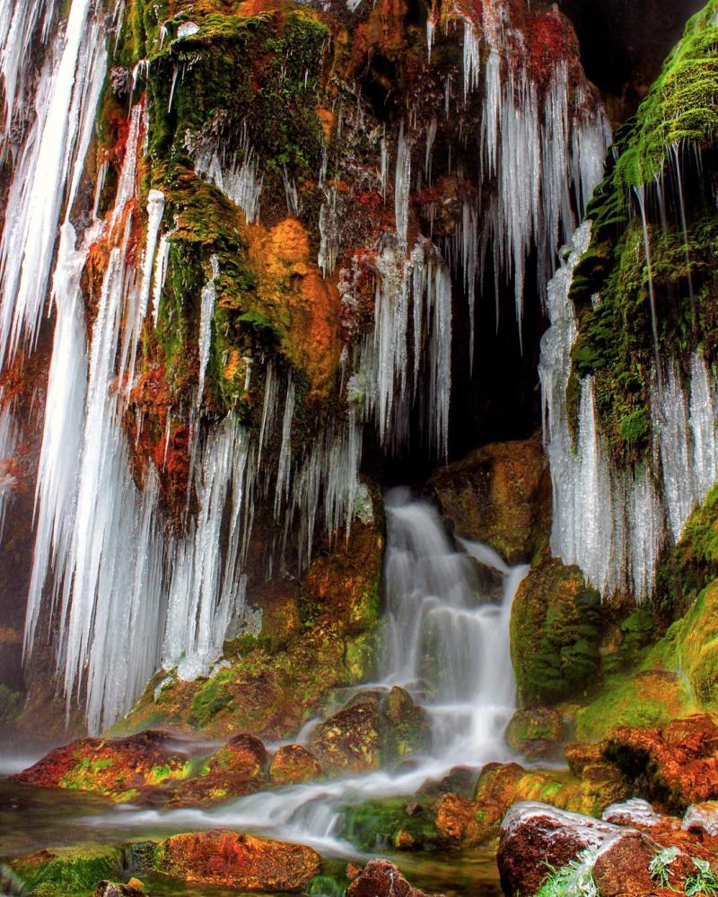 Photo: عکس بسیار زیبا از آبشار قندیل شده ی جلفا ، آذربایجان شرقی