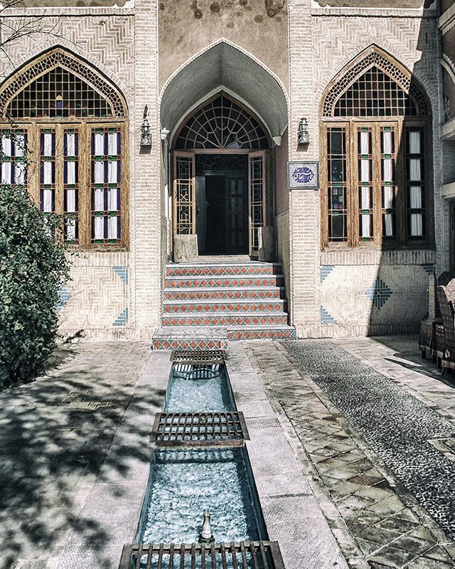 هتل باغ سنتی مشیر الممالک،یزد