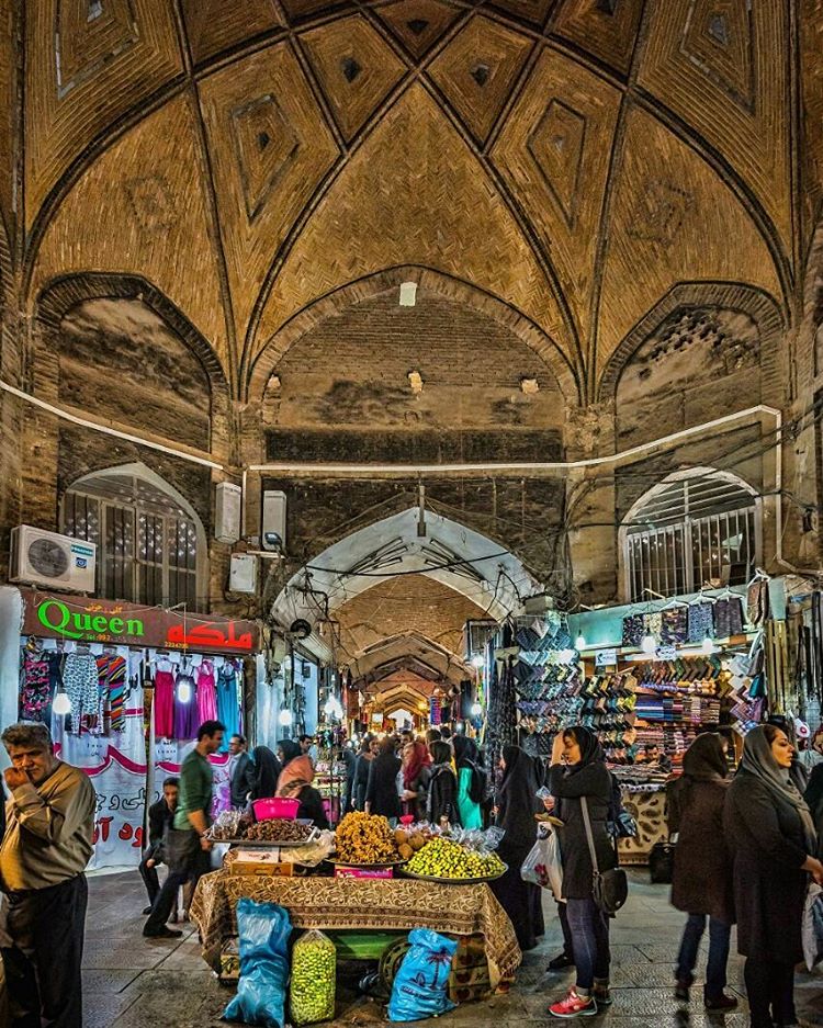 عکس بازار اصفهان در خرید ایام عید نوروز