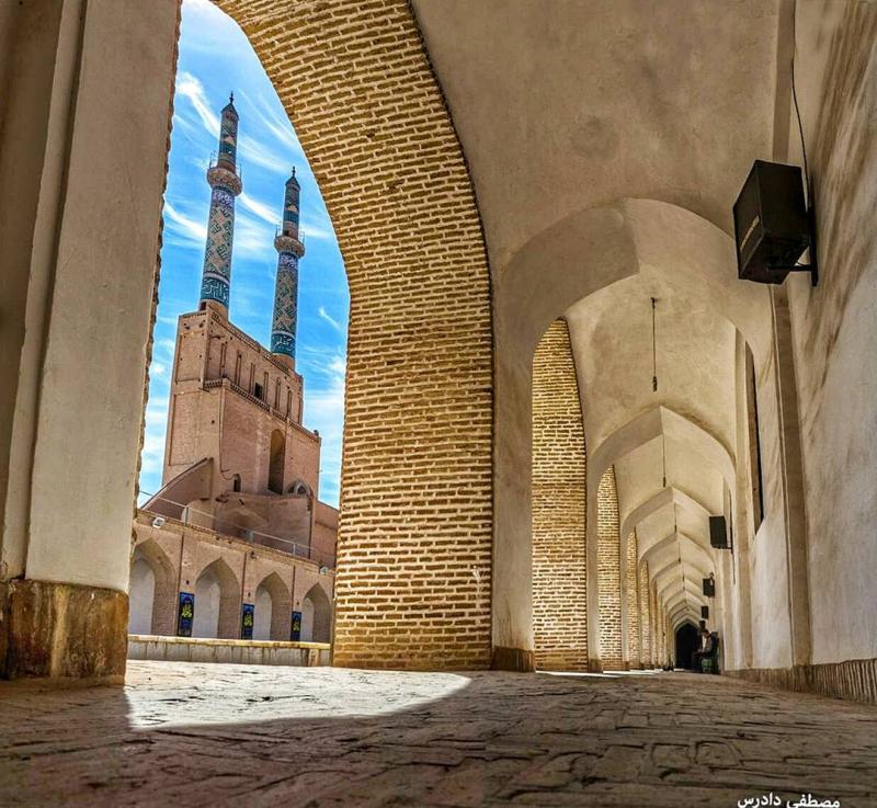 نمای زیبا از مسجد جامع یزد