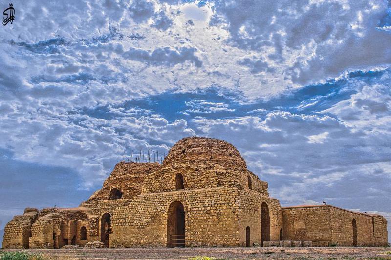 عکس زیبا از کاخ ساسانیان در سروستان فارس