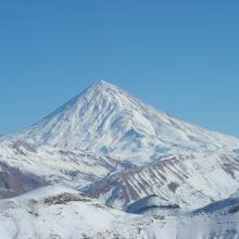 عکس قله دماوند پوشیده از برف