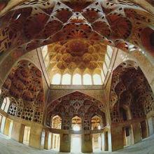 عکس بسیار زیبا از نمای داخلی کاخ عالی قاپو اصفهان (عمارت عالی قاپو)