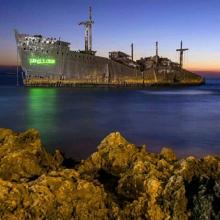 image of جزیره زیبای کیش ، کشتی یونانی