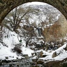 عکس زیبا از آبشار گنجنامه همدان در زمستان
