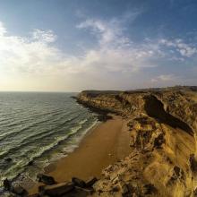عکس ساحل زیبای لیپار در منطقه آزاد چابهار