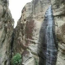 عکس آبشار داله لان با بیش از 50 متر ارتفاع ، مهراب ، کوه دلفان ، لرستان