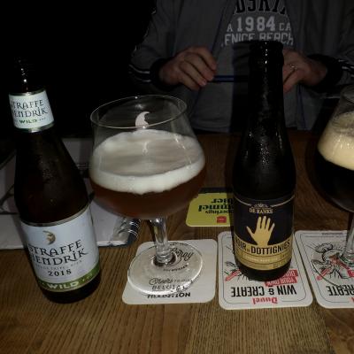 Beer degustation in 't Brugs Beertje in Brugge / Bruges