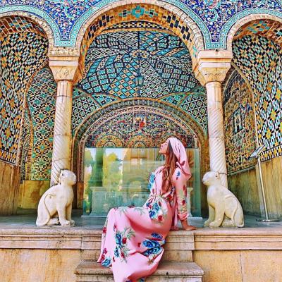 Enjoy eye catching beauties of Golestan Palace travelling to Tehran Iran